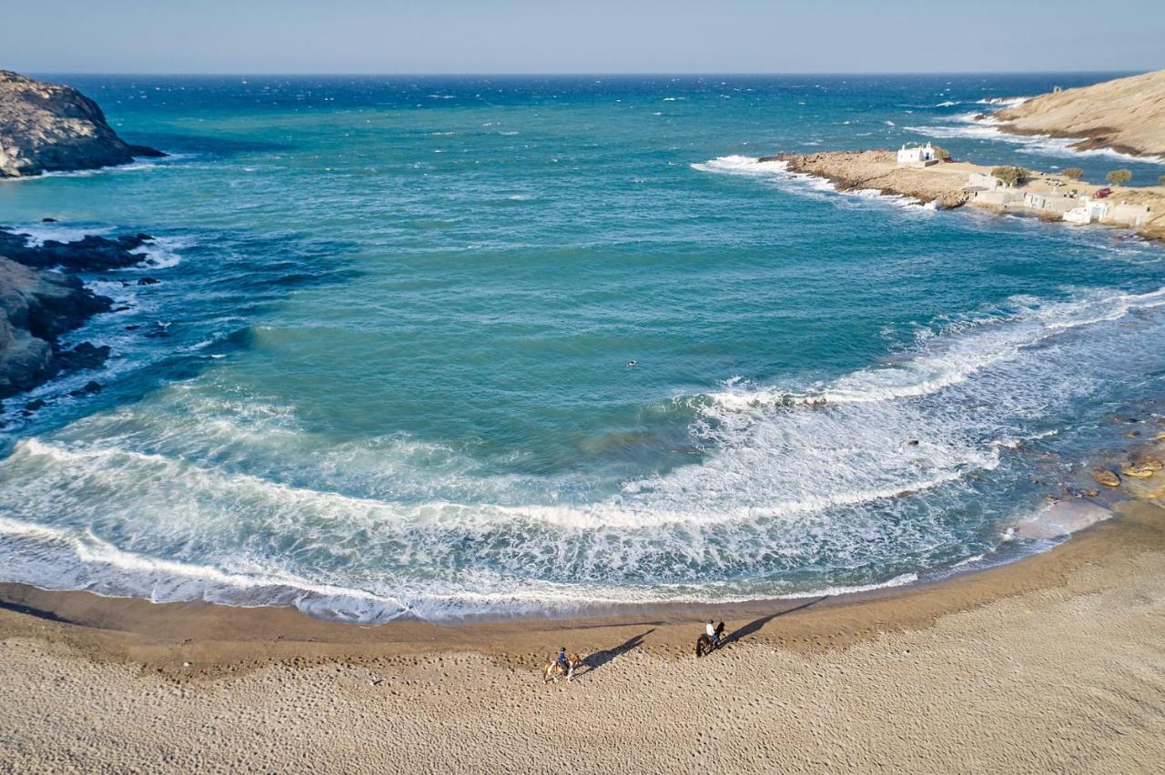 Superior Beachfront Apartment 1 With View To The Aegean Sea Panormos  ภายนอก รูปภาพ