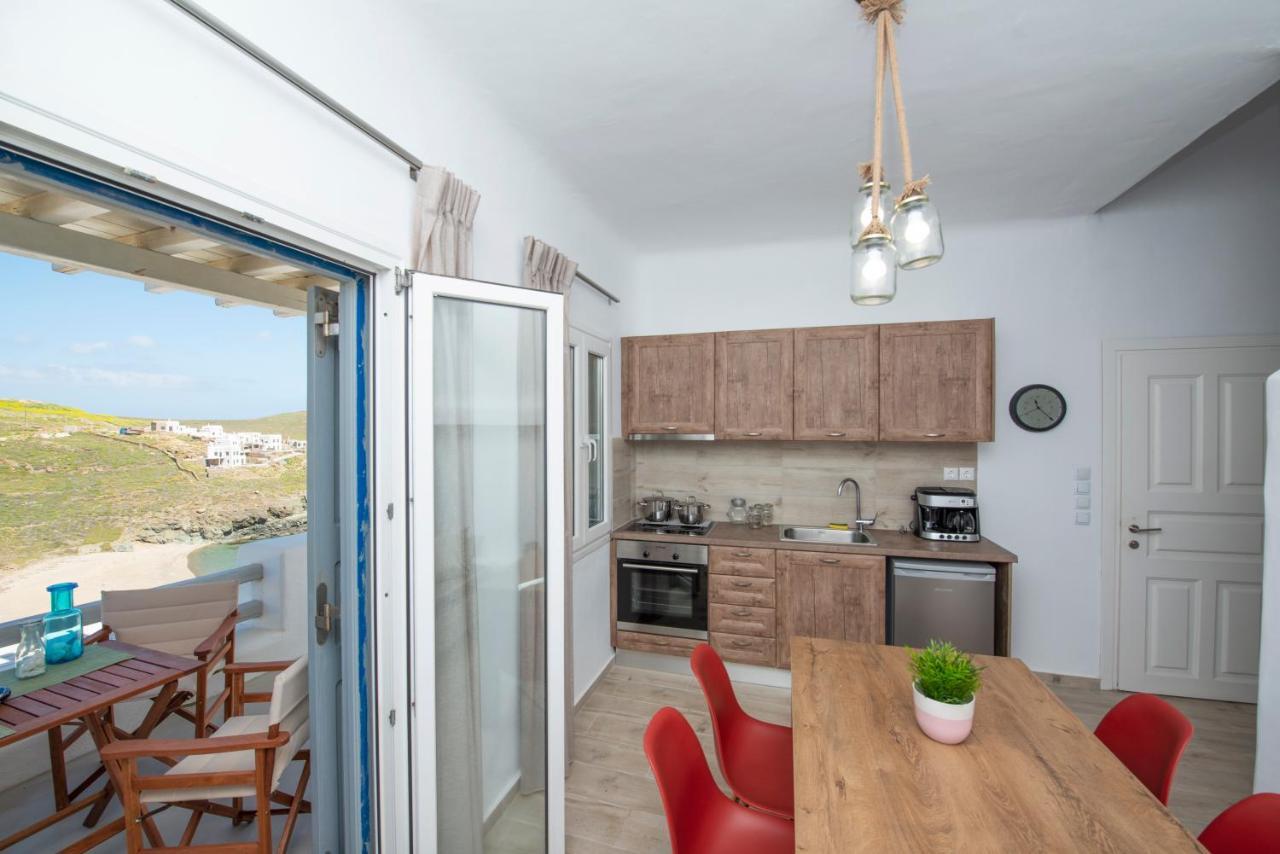 Superior Beachfront Apartment 1 With View To The Aegean Sea Panormos  ภายนอก รูปภาพ